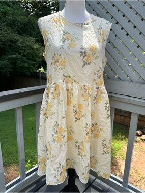 The Great. Yellow rose floral print flowy babydoll dress